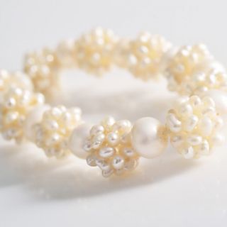 USD $ 7.69   Womens Weaving Bracelet with Different Sizes of Pearls