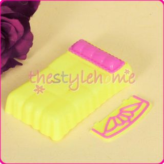 Cute Barbie Sister Kelly Doll Bed Yellow Miniature Pink Pillow Flower