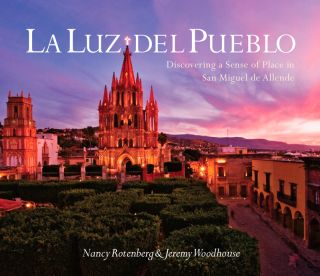 La Luz Del Pueblo by Nancy Rotenberg Jeremy Woodhouse