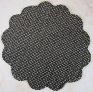 Country Black Tan Plaid Kettle Grove Quilted Scalloped Table Mat 15 In