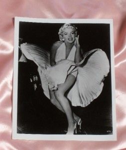 Marilyn Monroe 7 Year Itch Dress Blown from Air Grate 8 x 10 Black