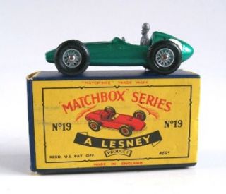Matchbox Lesney 19 Aston Martin Racing Car 1961 MIB