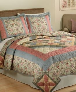 Bed & Bath  Quilts & Bedspreads