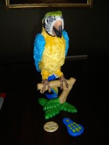 FurReal Hasbro Squawkers McCaw Parrot Interactive Pet Bird