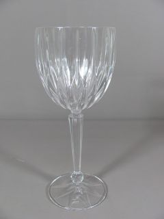 Set of 4 Mikasa Crystal Lexington Avenue Wine Glasses