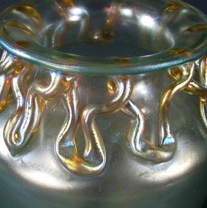 113 OR139 Iridescent Art Glass Vase w Applied Rim Decoration