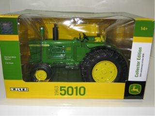 Up for sale is a 1/16 JOHN DEERE 5010 Collector Edition tractor with