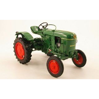 D15, grün, Modellauto, Fertigmodell, UH 116 Spielzeug