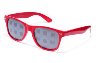 stylische coole rote Retro 80 s Sonnenbrille mit Karomuster Glaesern