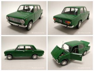 Fiat 124 1966 grün, Modellauto 118 / IST Models