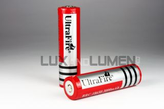 UltraFire Ladegerät WF 139 + 18650 3000 mAh