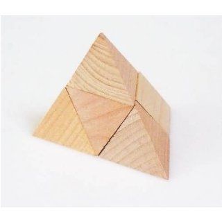 Dreiseitige Pyramide Spielzeug