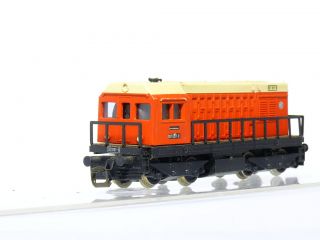 BTTB 2620 , Diesellok BR 107 der DR (DDR) , rot/beige , Spur TT