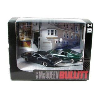 Diorama Bullit Ford Mustang 1968 & Dodge Charger 1968 Greenlight 164