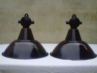 2x alte Lampe Fabriklampe Industrielampe emaille Emaillelampe Bauhaus
