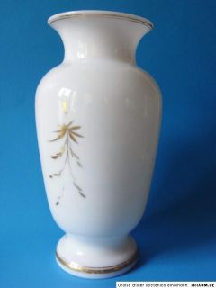 Biedermeier Milchglas Vase Opal m. Emailmalerei um 1880 Opaline Glas