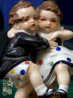 Kinderfigur KINDER TANZPARCHEN Carl Scheidig Porzellan German figurine