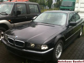 BMW 740i Top Zustand, Vollausstattung,TV,Motor neu