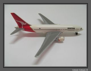 Herpa Wings 504270 Boeing 767 238 ER „Qantas“ Australian  1500