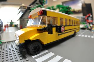 LEGO City Transport Custom School Bus 7848 7733 train