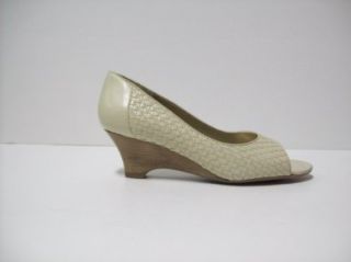 Easy Spirit Luce Woven Leather Pump (9N Ivory) Shoes