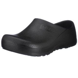 35.0 W EU made of Alpro Foam in Black with a regular insole Shoes