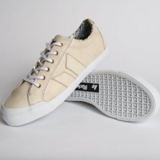 Shoes in White/Gold, Size 13 D(M) US US, Color White/Gold Shoes