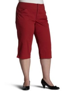 Dockers Womens Mira Plus Capri,Ruby Red,24W Clothing