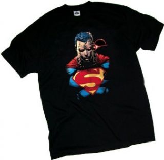 Red Eye Gaze    Superman Adult T Shirt Clothing