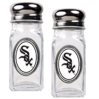 MLB Chicago White Sox Salt and Pepper Shaker Set with