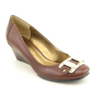 Nine West Tomago Ornamental Wedge (9.5, Medium Brown Leather) Shoes