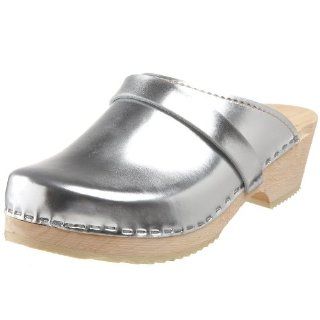 Cape Clogs Womens Silver Wooden Swedish Clog,Silver,5 M US Shoes