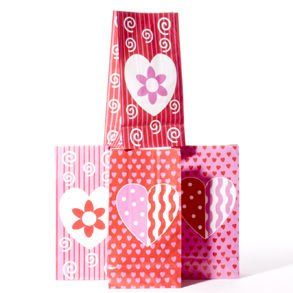 Valentine Paper Goody Bags Toys & Games