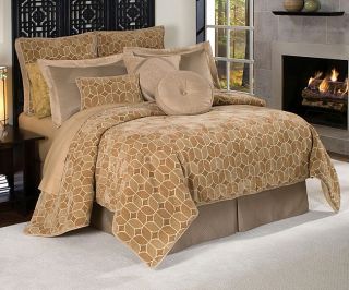 Villa Amore Luxury 9 piece Comforter Set