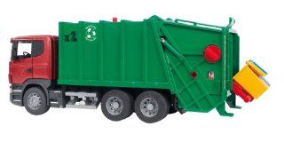 Bruder Spielwaren 03561   Scania R Serie Müll LKW, rot/grün 